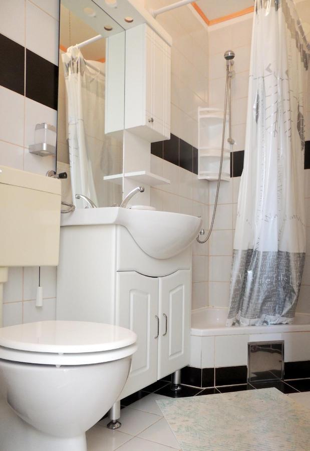 Apartman Husic Pag Town Dış mekan fotoğraf