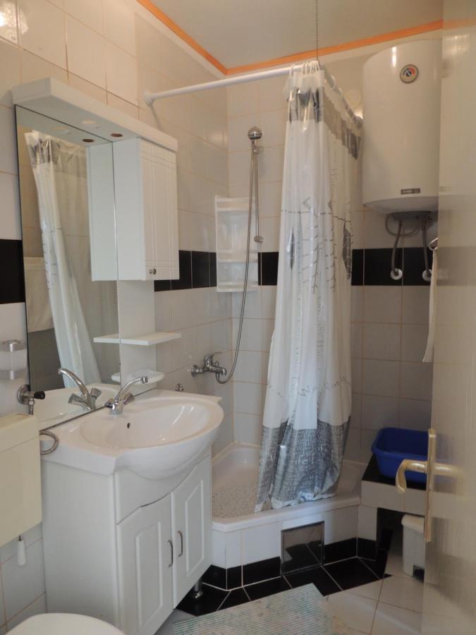 Apartman Husic Pag Town Dış mekan fotoğraf