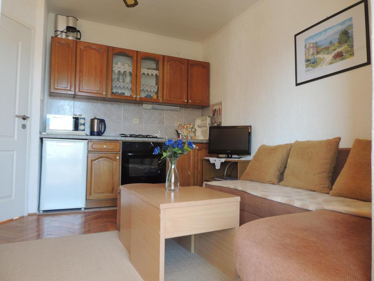 Apartman Husic Pag Town Dış mekan fotoğraf