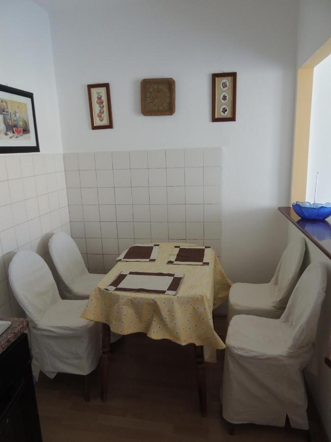 Apartman Husic Pag Town Dış mekan fotoğraf