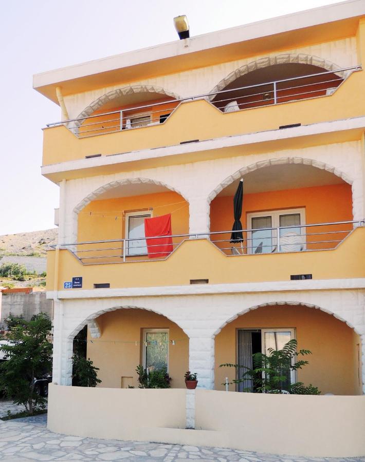 Apartman Husic Pag Town Dış mekan fotoğraf