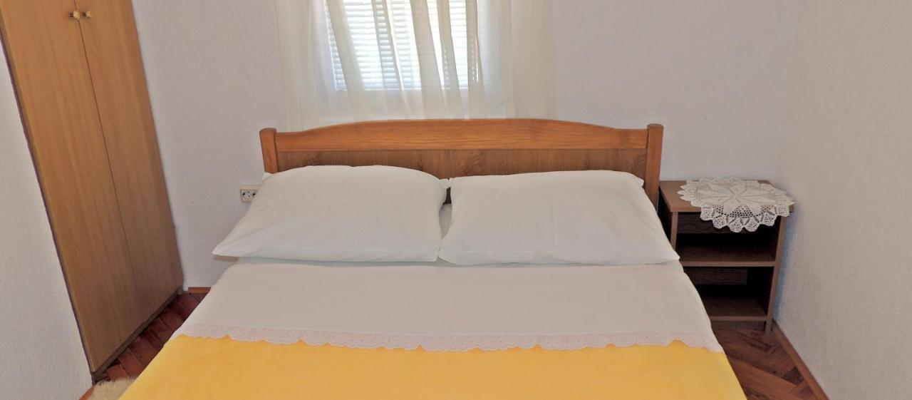 Apartman Husic Pag Town Dış mekan fotoğraf