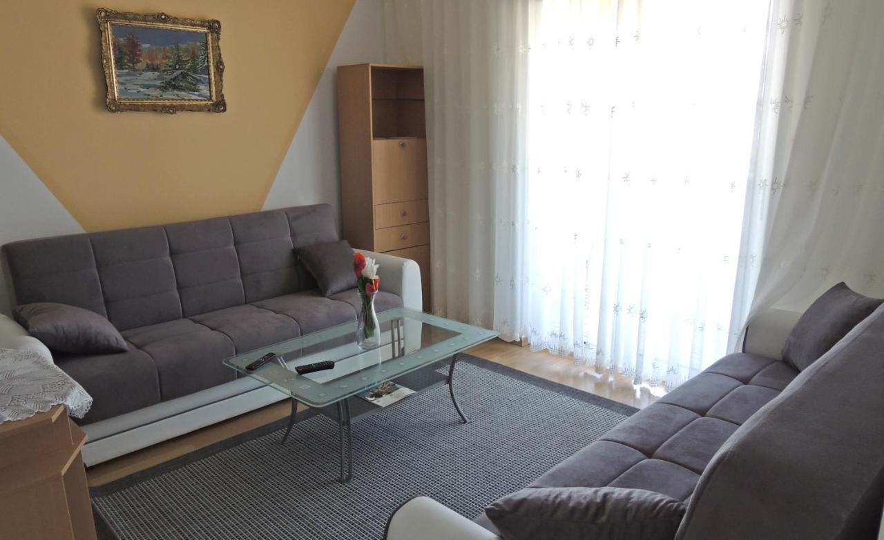Apartman Husic Pag Town Dış mekan fotoğraf
