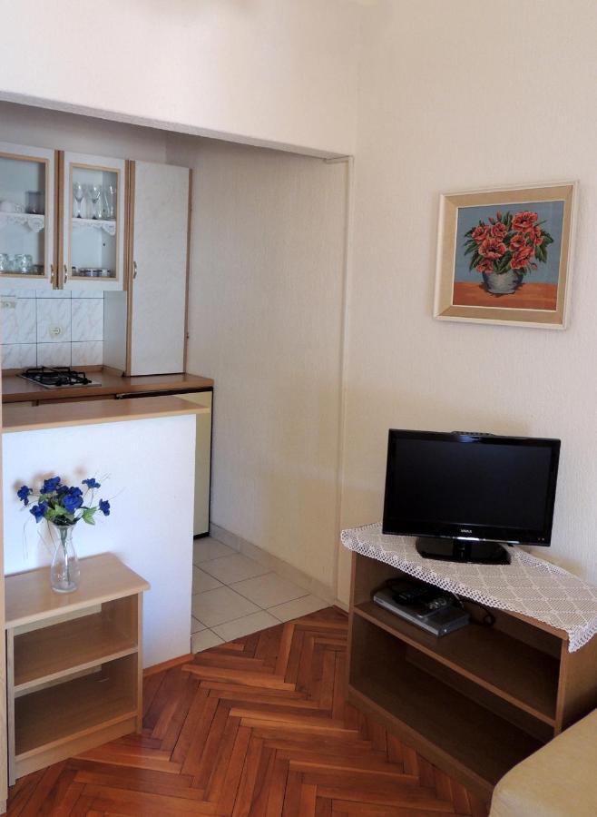 Apartman Husic Pag Town Dış mekan fotoğraf