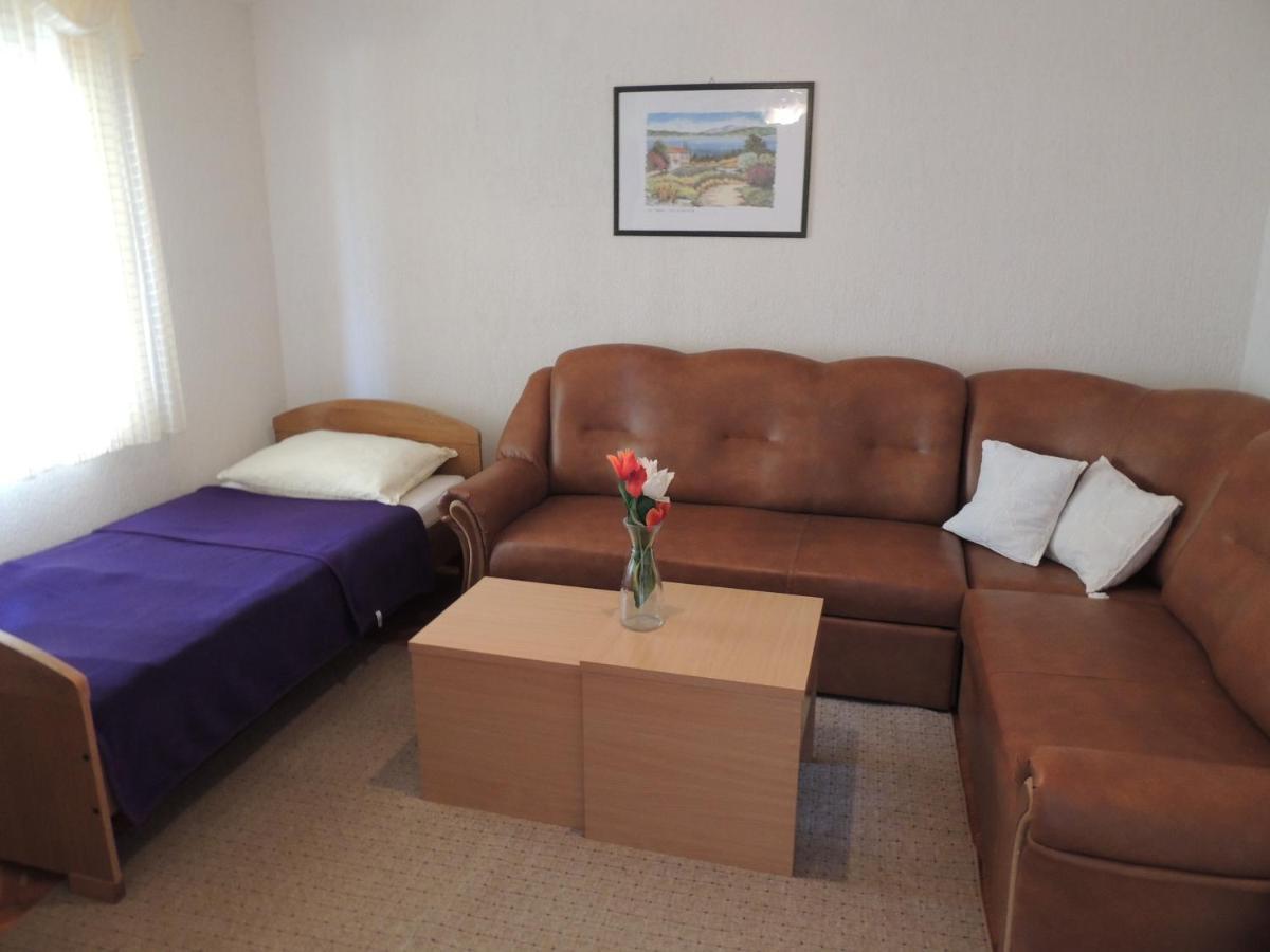Apartman Husic Pag Town Dış mekan fotoğraf