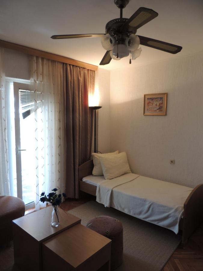 Apartman Husic Pag Town Dış mekan fotoğraf