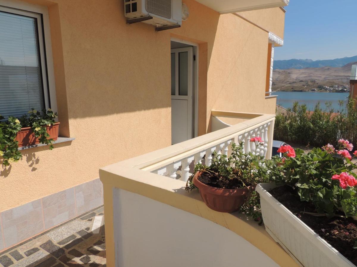 Apartman Husic Pag Town Dış mekan fotoğraf